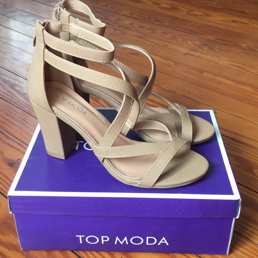 Top Moda Tan Heels!